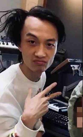 李泽宇前女友爆料视频,揭秘背后惊人真相  第2张