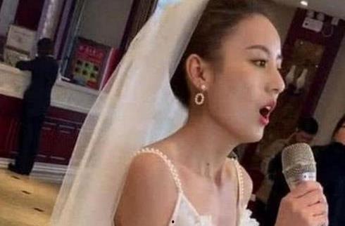 抖音爆料娱乐圈的女星,揭秘明星背后的故事  第1张